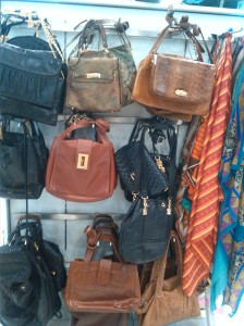 alt=<vintage handbags>